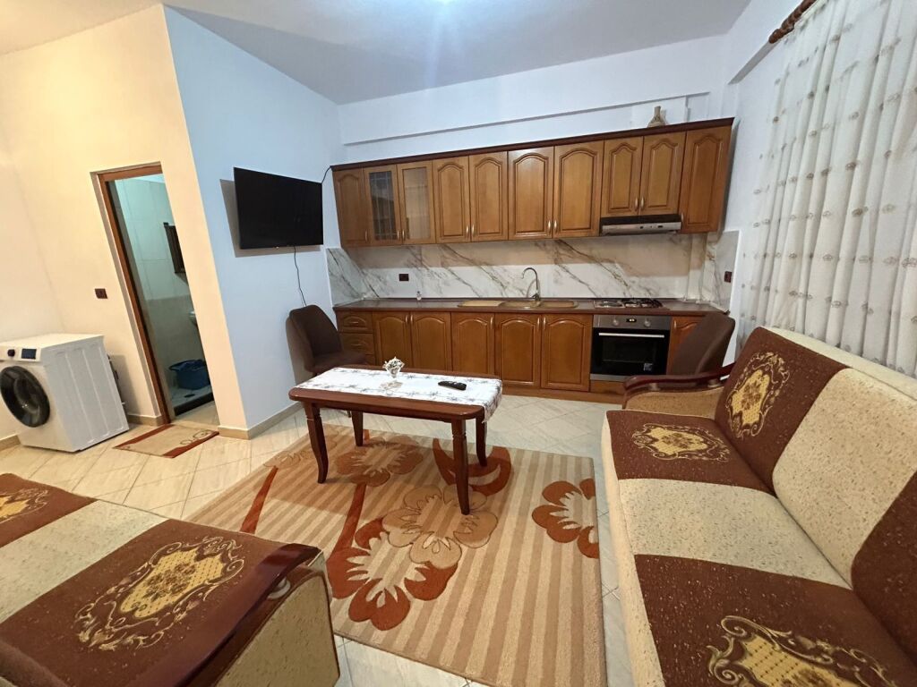 📣 AFFITTO Appartamento 2+1 📍 Kombinat 🛣️ Via "Qelqit" 💶 Prezzo 40.000 Leke/Mese ✨