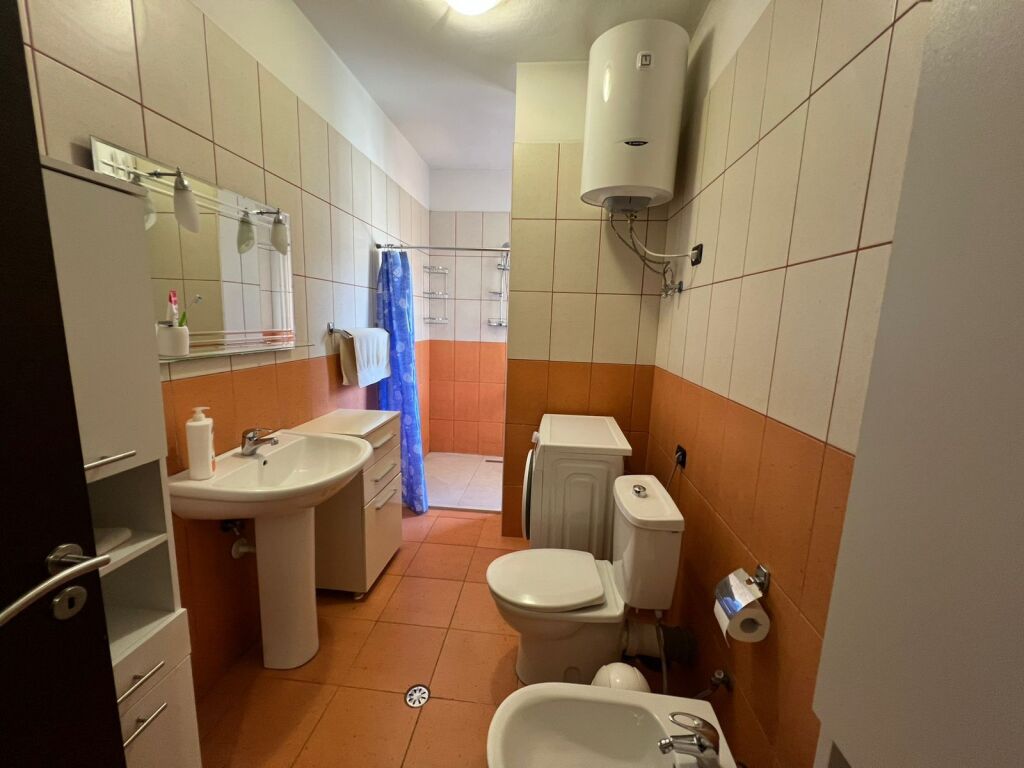 Apartament 2+1 me qera Sheshi Willson!