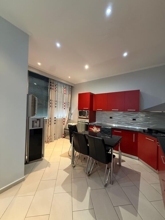 🏠Shitet Apartament 2+1 📍Kompleksi Halili, prane Selvise💶 Çmimi: 250.000€ -Me Hipoteke