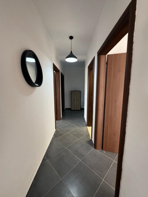 Jepet apartament me qera 2+1