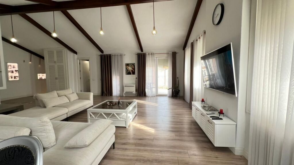 Appartamento 3+1 in affitto a Teg!