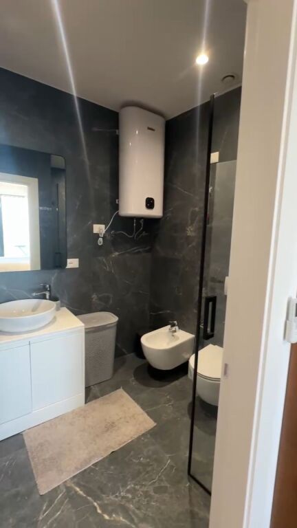 Apartament te tipologjise 2+1+2+post parkimi ne rezidencen Lake View tek Rruga e Kosovareve