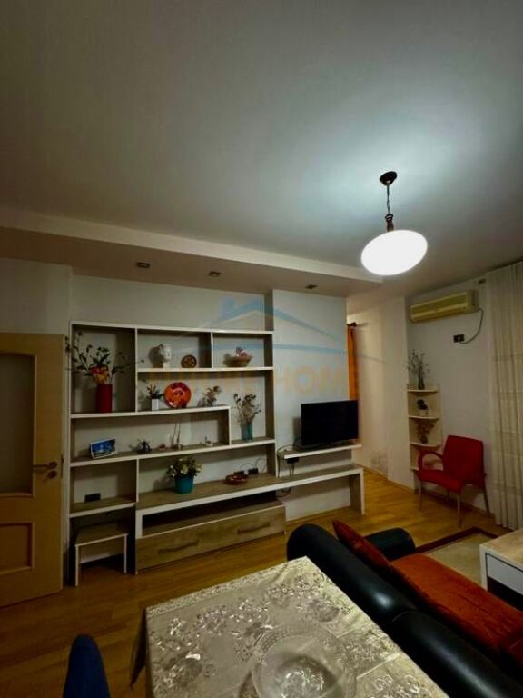 Qera,Apartament 2+1+2, Fresk, Tirane