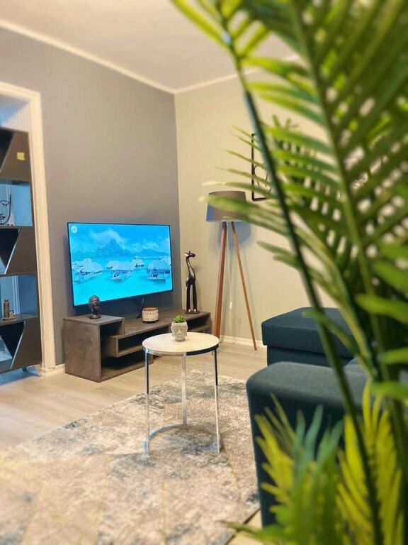 Apartament 1+1 me qera – Rruga e Durrësit