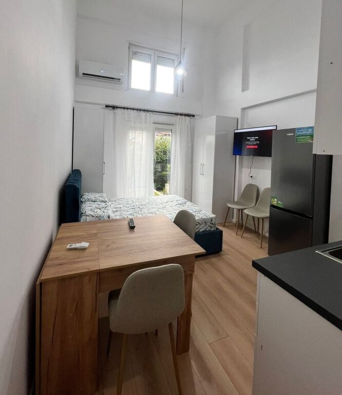 Jepet me qera garsoniere te Spitali Amerikan 2