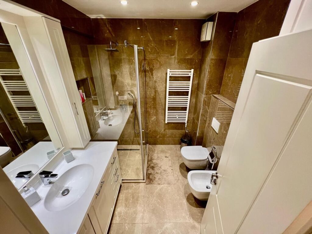 Affitto, Appartamento 2+1, Don Bosco, Tirana - 1000€ | 130 m²