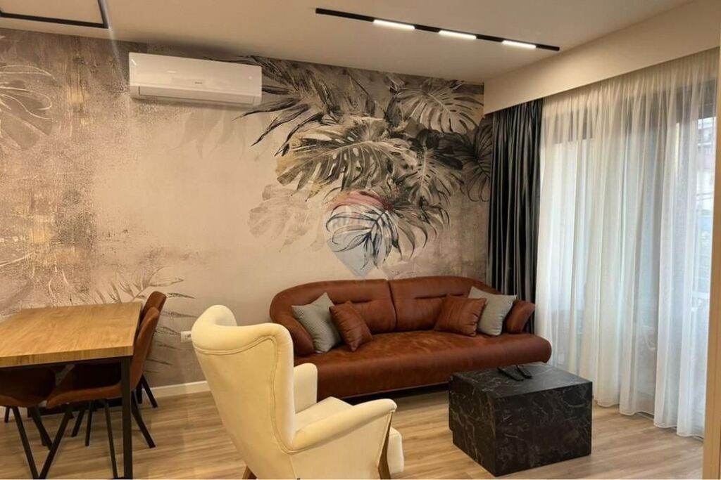 Apartment 1+1 for rent at Partizani Gymnasium.