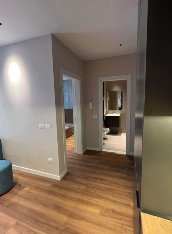 🏡 Shitet Apartament 1+1 + Parkim – Rruga Jordan Misja