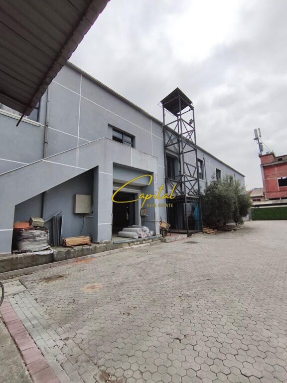 MAGAZINE ME QIRA 1010 M2 MISTO MAME 4.500 EURO