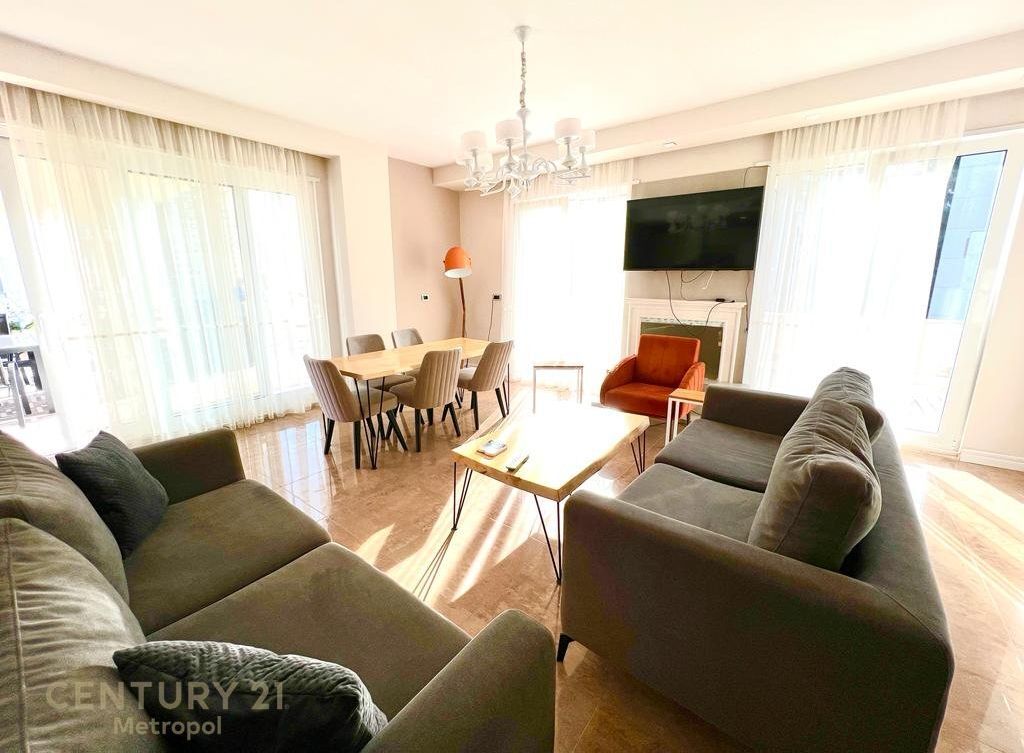 Luxury penthouse 3+1+2 for sale at Dry Lake