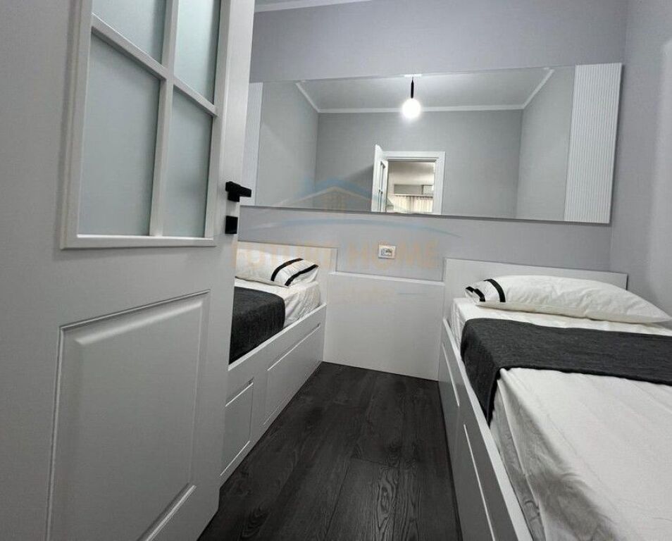 Qera, Apartament 2+1+ Post parkimi, Usluga, Stacioni i Trenit, Tiranë