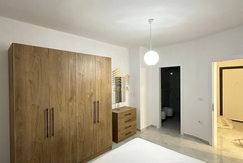 Qira, Apartament 2+1+blk, Astir – Kmpleksi Jolla, 600 Euro