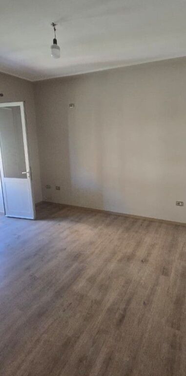 Apartament 2+1 Per Shitje Te 21 Djetori