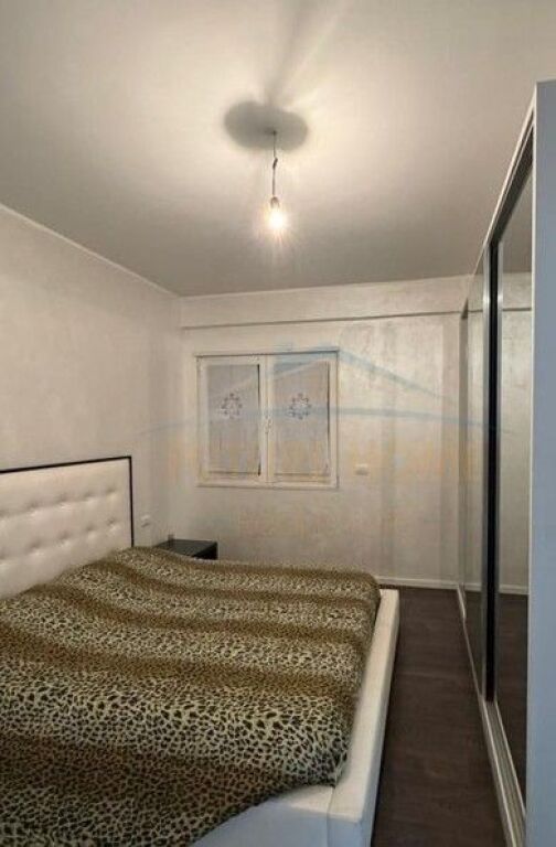 Qera, Apartament 2+1+2+ Post parkimi , Fresk