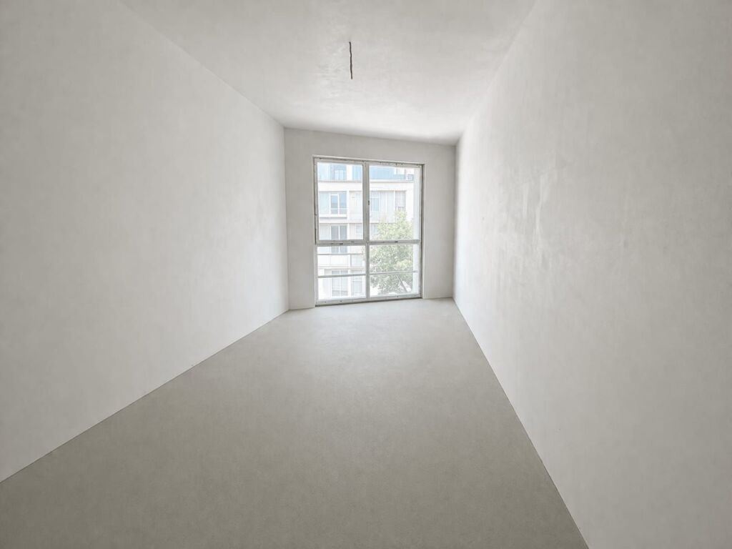 Shitet apartament 2+1 te Liqeni i Thatë