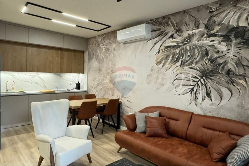 Apartment 1+1 for rent at Partizani Gymnasium.