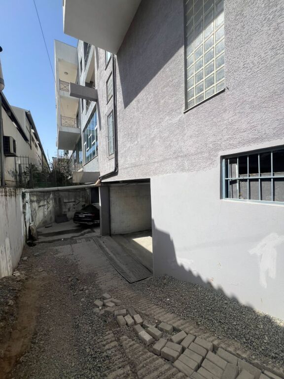 WAREHOUSE FOR RENT 150M2 MEZEZ FUSHE