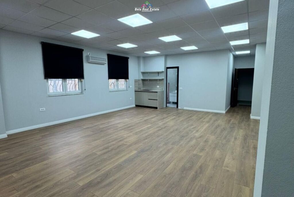 Zyre Me Qera Ne Qender (ID BZ2735) Tirane