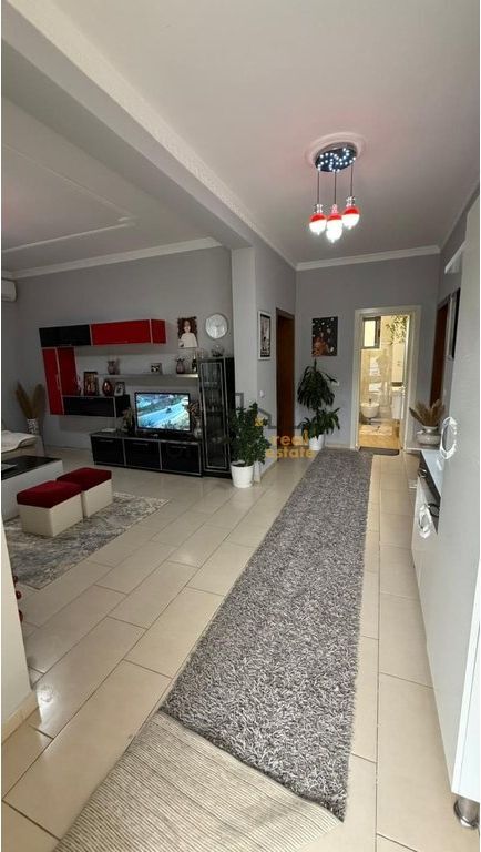 In vendita, Casa privata, 1 piano, Pezë, Tirana - 150.000€ | 121,6 m²