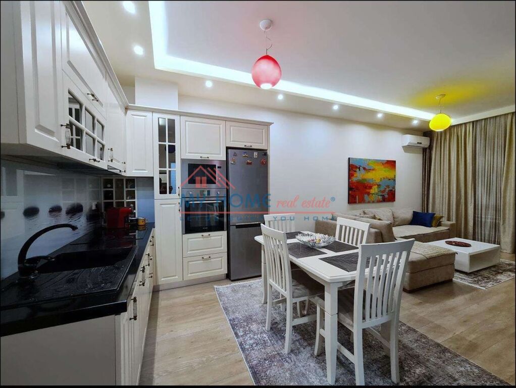 Appartamento 1+1 in affitto presso Komuna e Parisit Tirane