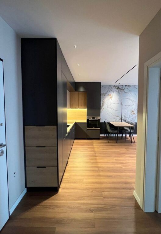 🏡 Shitet Apartament 1+1 + Parkim – Rruga Jordan Misja