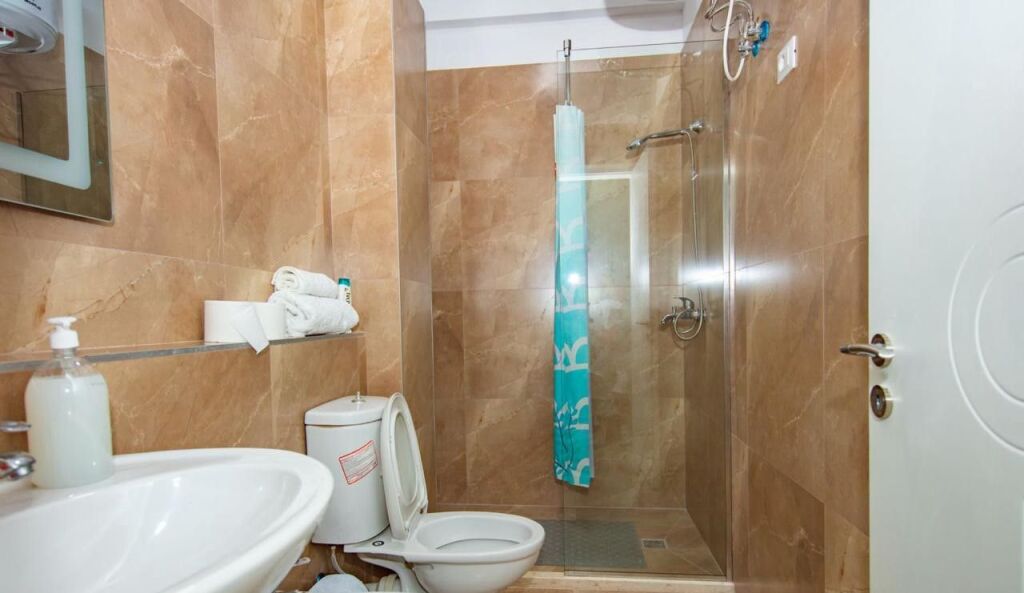 Qera | Apartament 1 + 1 | Medreseja | 650 €/muaj