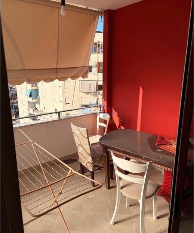 Shitet, Apartament 2+1,Misto Mame