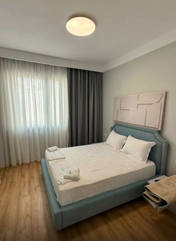 SHITET VILE 2 KATESHE PRANE PISHAVE QERRET, GOLEM