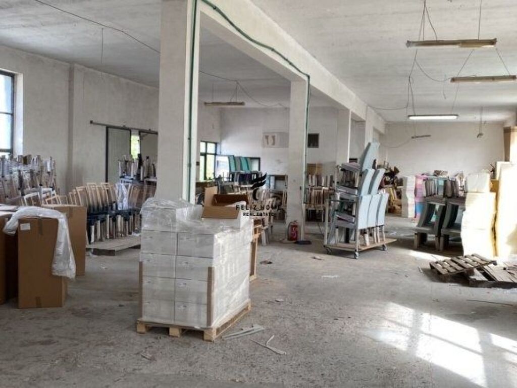 KAPANON ME QERA 540 M2 MISTO MAME 2.700 EURO FH-69421