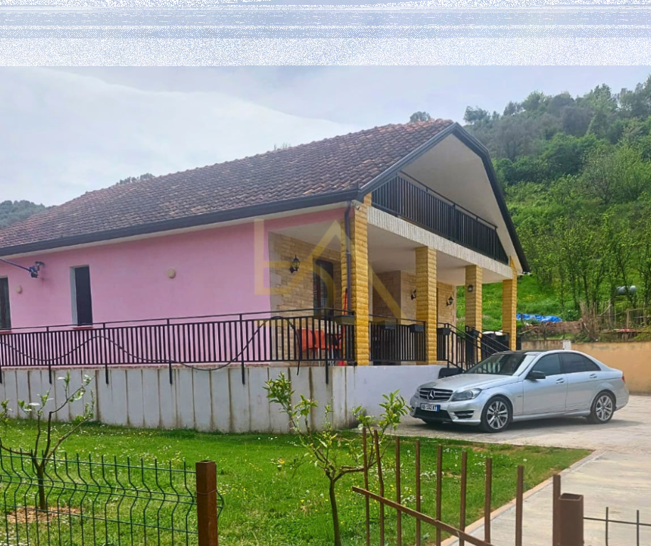 Casa privata in vendita – Vorë, Marikaj