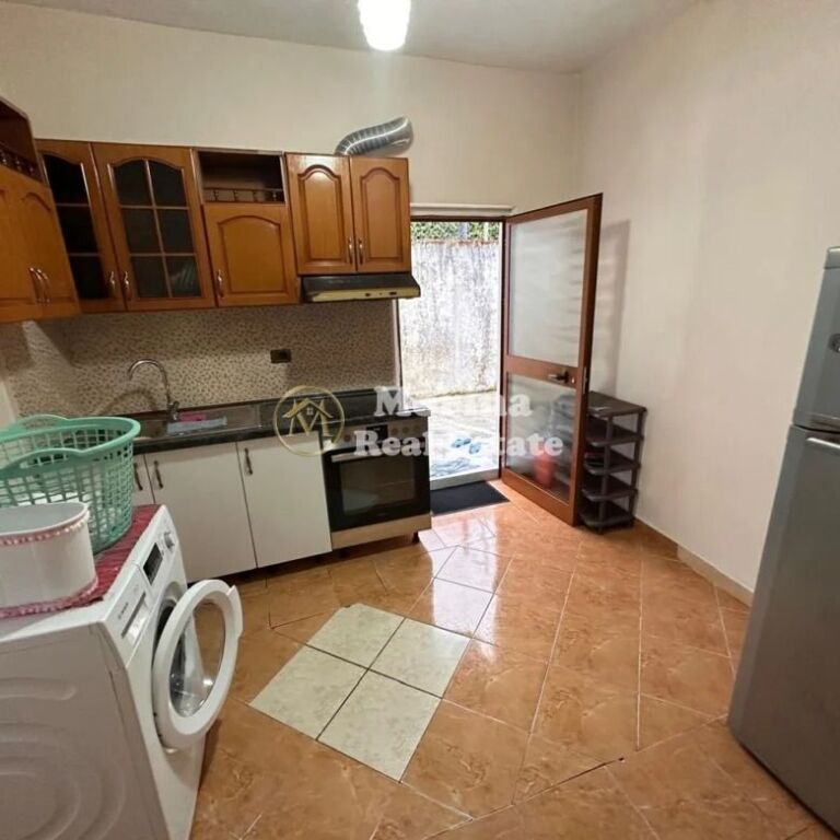 Rent | Garsoniere | Rruga Jordan Misja | 300 €/month