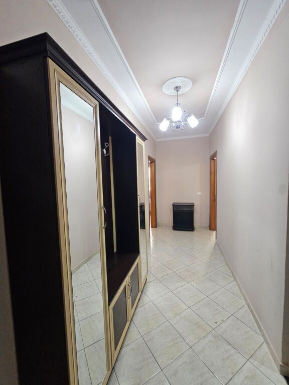 JEPET ME QERA APARTAMENT 2+1 NE PLAZH, PRANE HOTEL FLORIDA