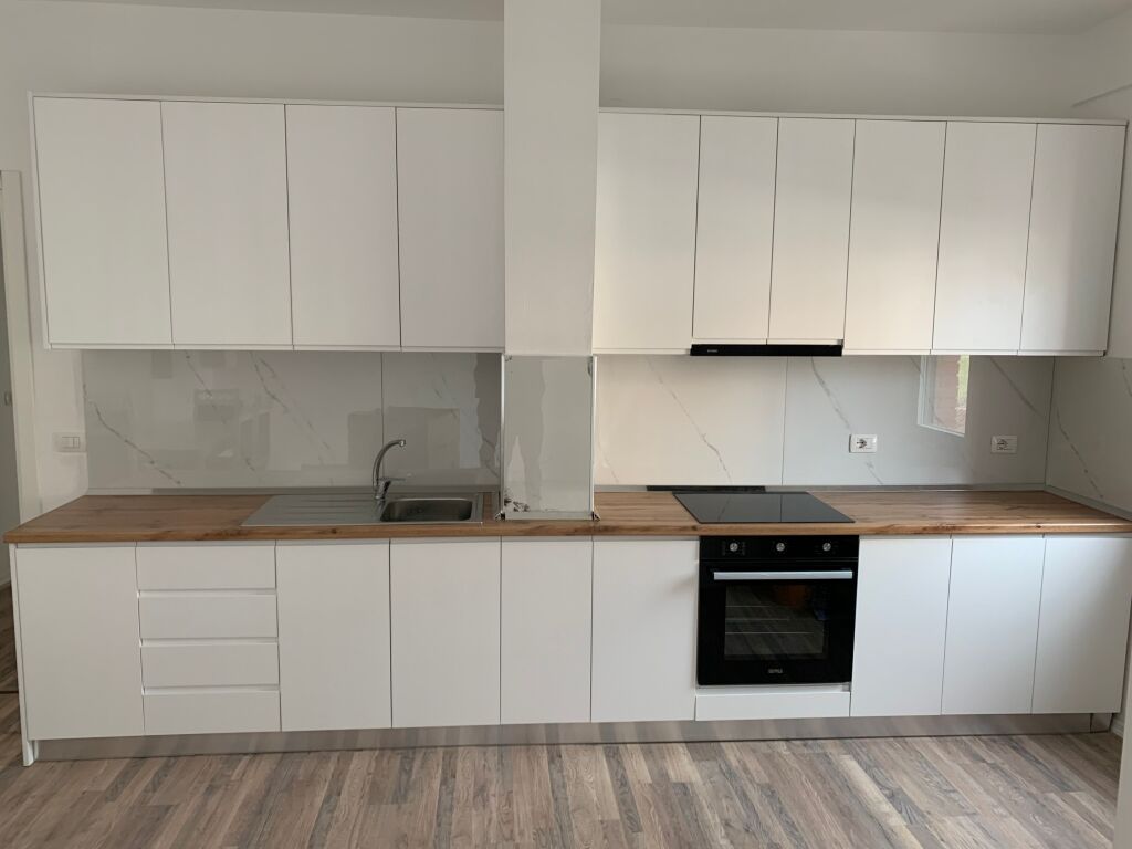 jepet me qera 2+1 ne paskuqan 1 800 metra larg ures se insitutit