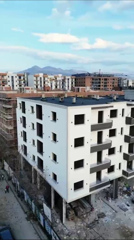 APARTMENT 2+1 FOR SALE IN KAMEZ