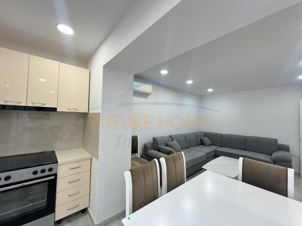 Qera, Apartament 2+1, Oxhaku, Tiranë.
