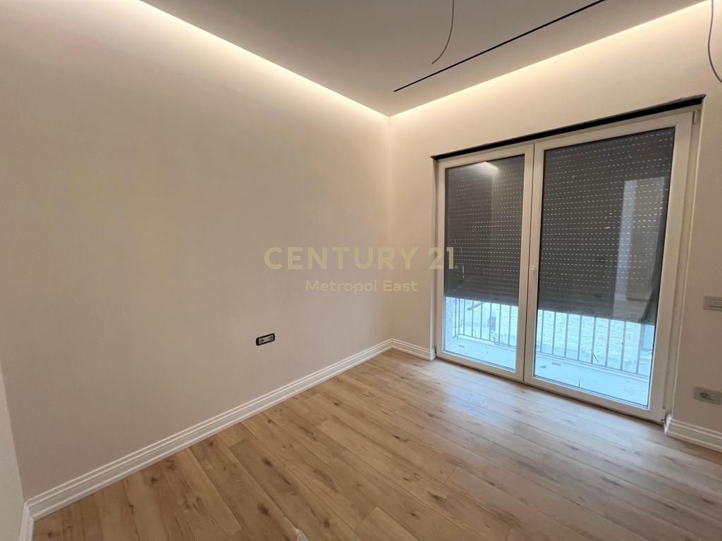 Vile per qira tek "Secret Garden Residence"