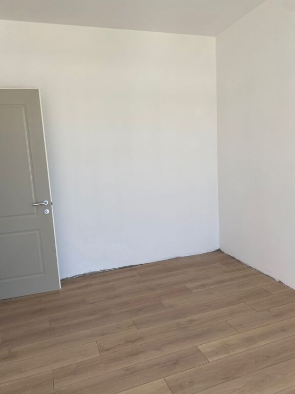 Rent | Ambjent Biznesi | Rruga Jordan Misja | 600 €/month
