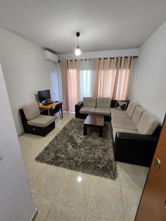 🏠Appartamento 1+1 in affitto 📍Ex Campo di Aviazione  🏷️Prezzo: 45.000 Leke/Mese
