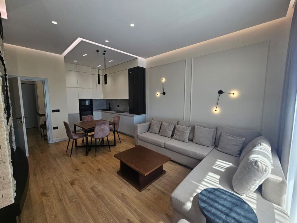 Apartament 1+1 per qera tek Square 21!