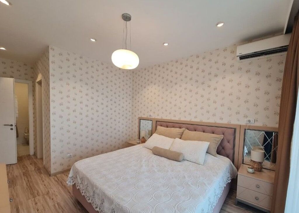 Ofrohet për shitje një apartament ekskluziv 2+1+2 në një nga kullat më elitare të Tiranës, Ambasador 3!