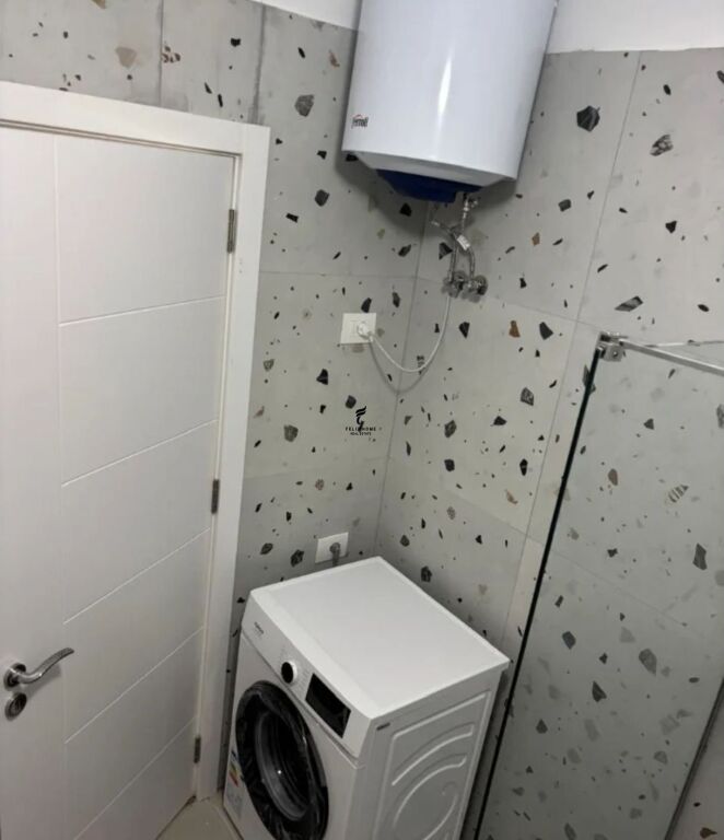 APARTAMENT ME QERA 1+1 FERIT XHAJKO 55.000 LEKE FH-69499