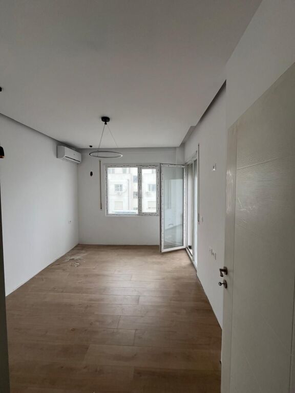 Qera | Apartament 1 + 1 | Fresku | 500 €/muaj