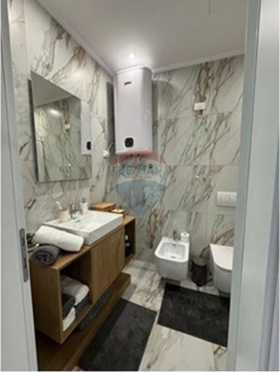 🏡 Apartament 2+1+2 për Shitje – Lake View Residence