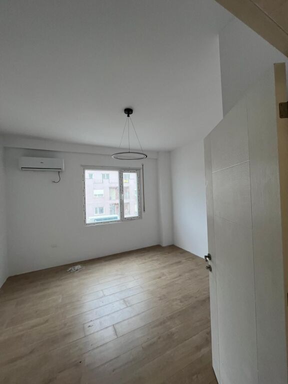 Qera | Apartament 2 + 1 | Fresku | 600 €/muaj