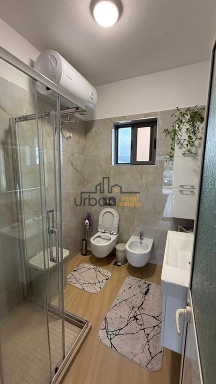 In vendita, Casa privata, 1 piano, Pezë, Tirana - 150.000€ | 121,6 m²