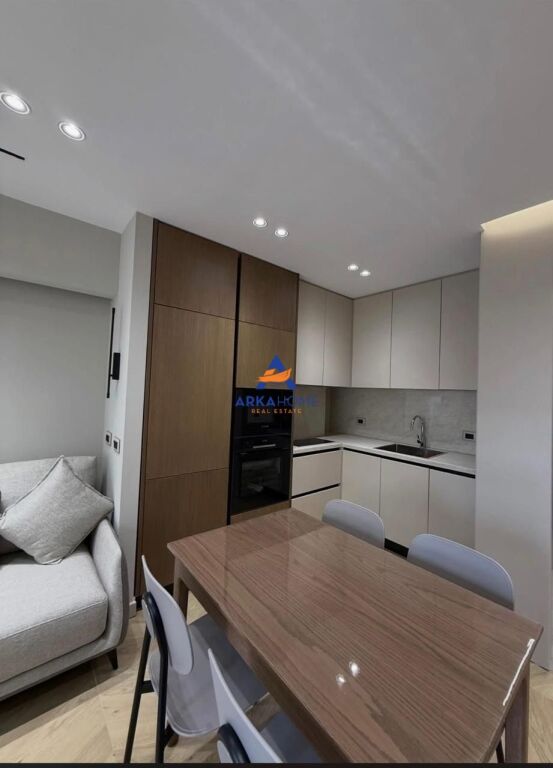 AFFITTASI APPARTAMENTO 1+1+BALCONE "VIA HIM KOLLI" 1000 EURO