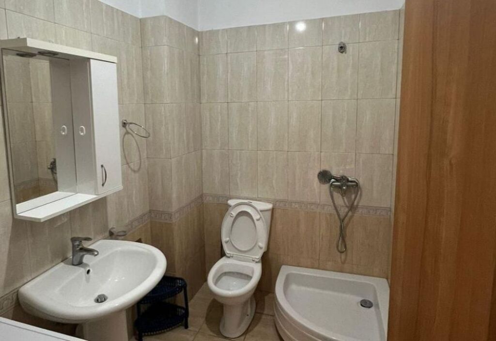 Jepet apartament 1+1 tek Kodra e Diellit