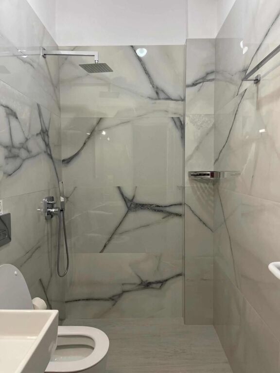 Hotel per qira ne Sarande