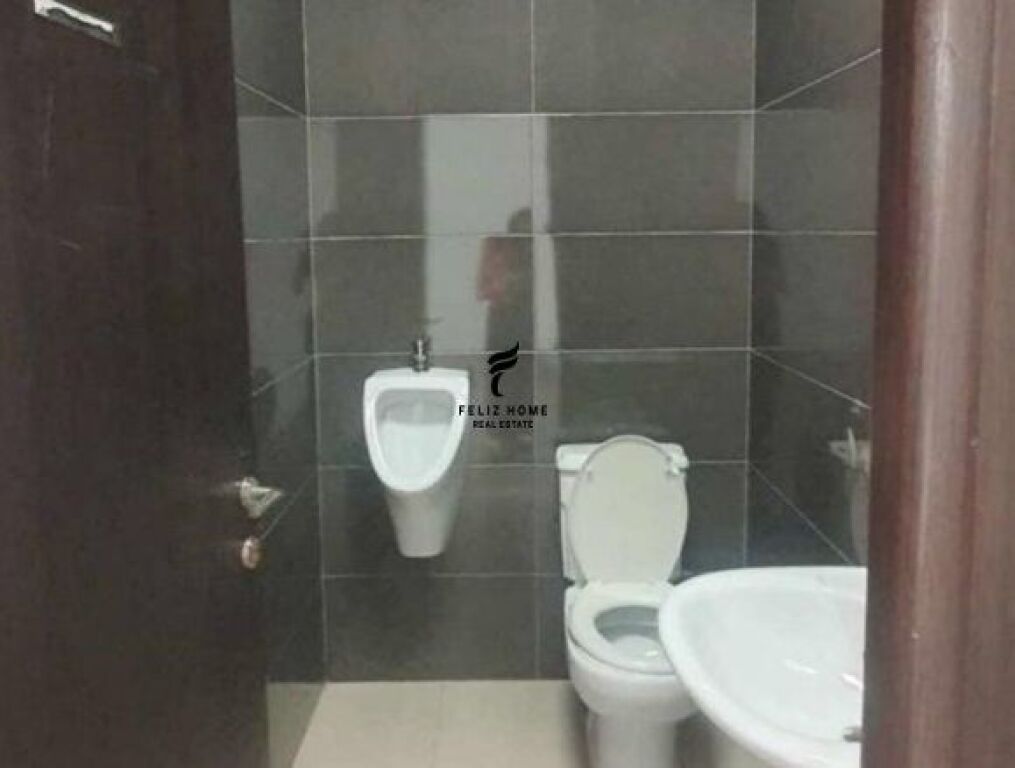 DYQAN ME QERA 178 M2 STACIONI I TRENIT 165.000 LEKE FH-69466