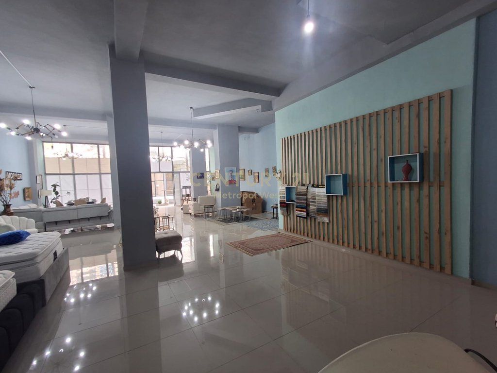 Commercial Space for Rent – Unaza e Re, near Teodor Keko Street!